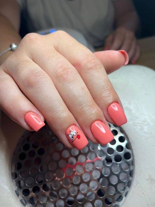 Unghii cu gel si semi