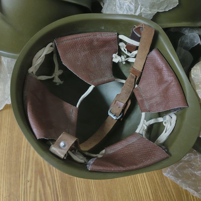 Каска, новая СССР.