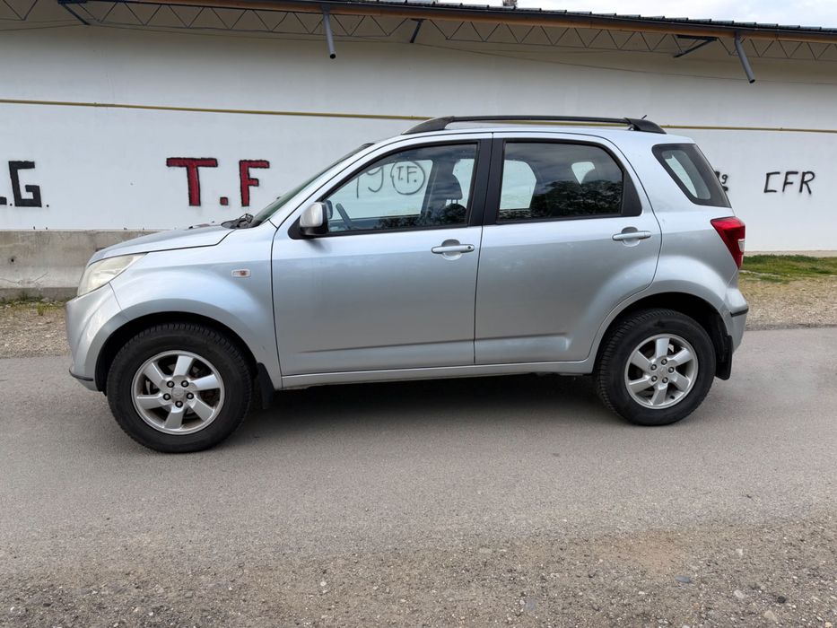 Vand Daihatsu Terios. 4X4. Fara rugina.