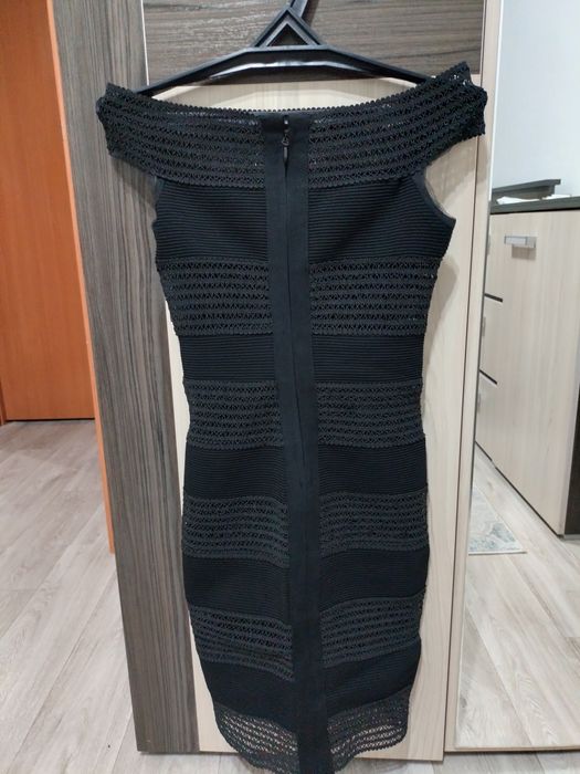 Платья нарядные, вечерние