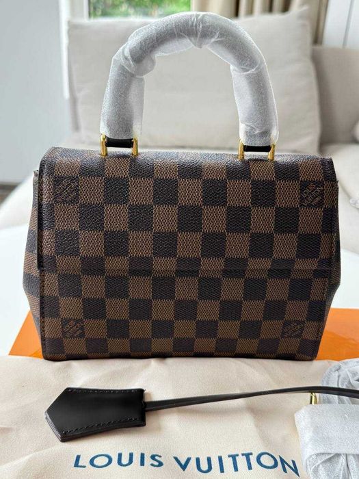 Дамска чанта Louise Vuitton