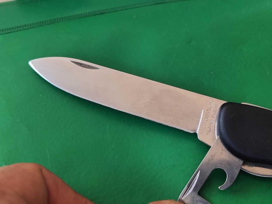 Джобен нож victorinox picknicker с калъф