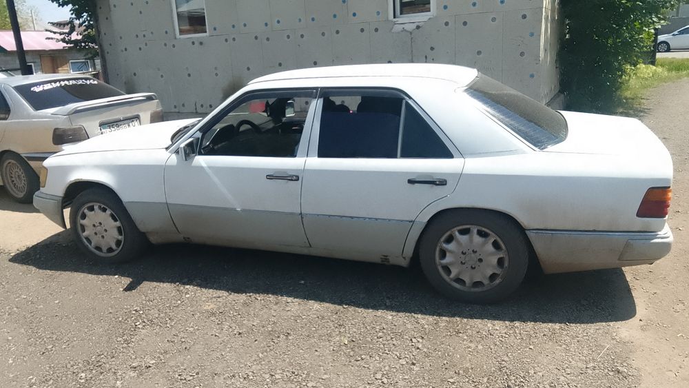 Продам машину срочно