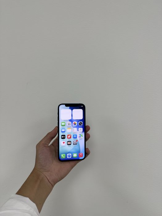 Продам срочно iPhone 12 64GB