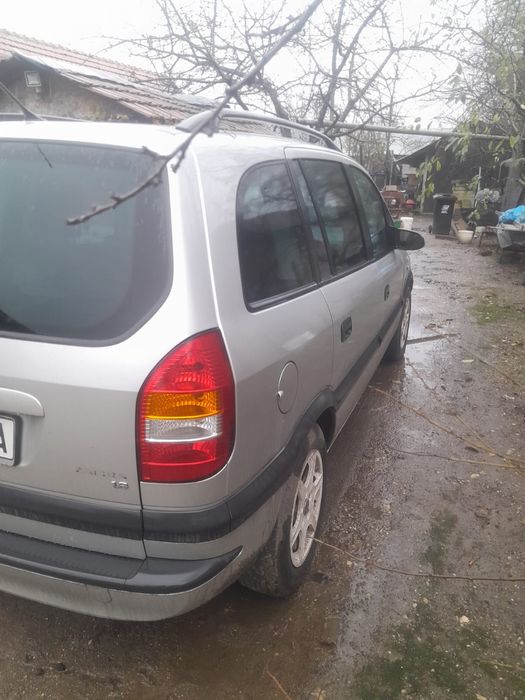 Opel Zafira 1.8 benzina