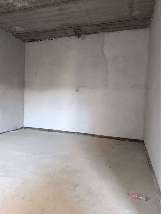 Manejda 2 Etajli uy sotiladi 300m²