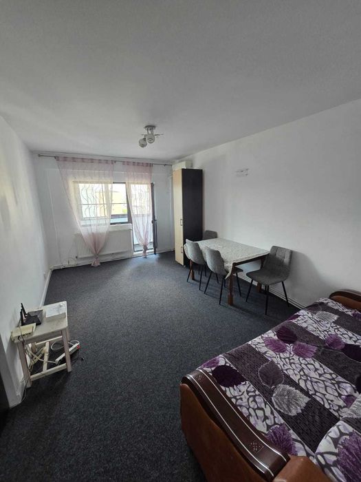 Apartament 3 camere DE INCHIRIAT
