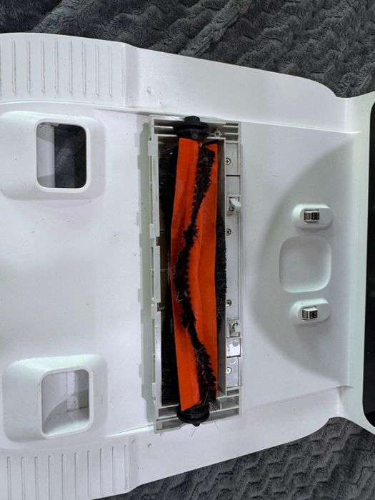 Продам ксеоми пылесос wifi