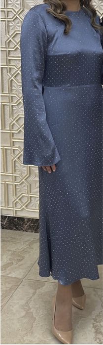 Продам красивое Платье Ola brand