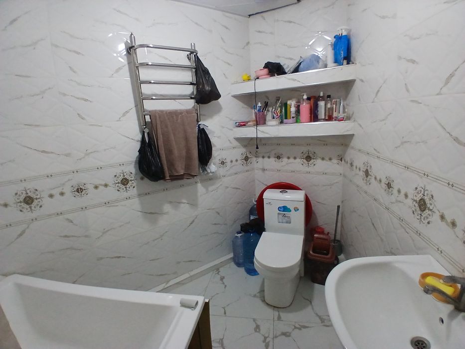 Срочно 3 хонали квартира сотилади!!!