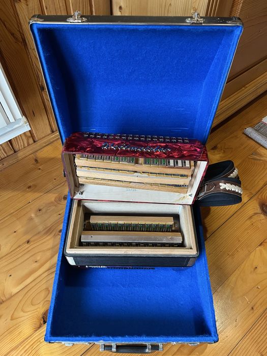 Acordeon Weltmeister Meteor