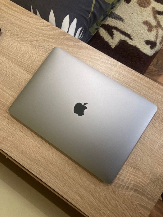 Macbook Air M1 2020 8GB RAM 256GB SSD
