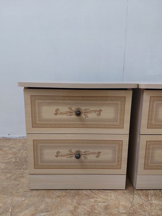 Продам кровать + 2  тумбочки