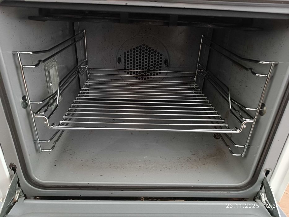 Фурна за вграждане Миеле - Империал