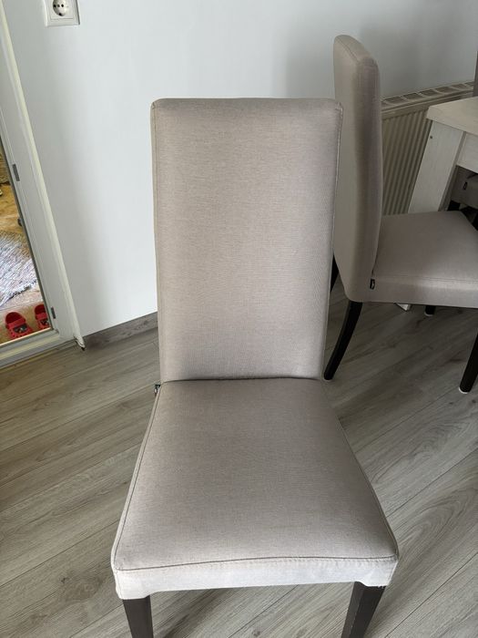 Masa extensibila cu 6 scaune