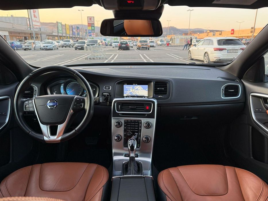Volvo  V60  Plug  in  Hybrid