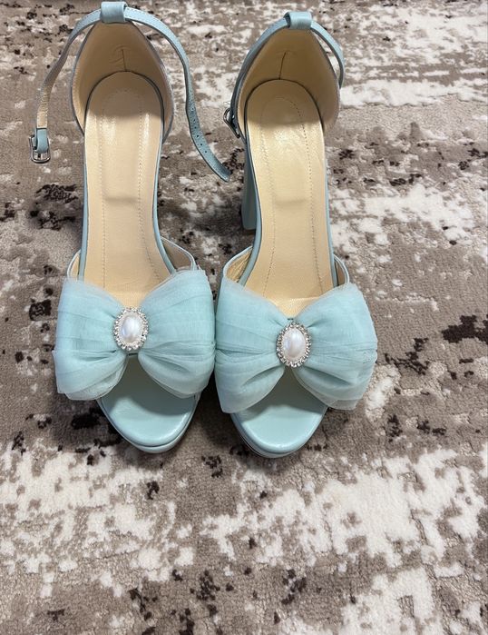 Pantofi eleganti din piele