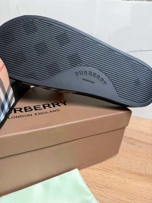 Чехли Burberry 43 44