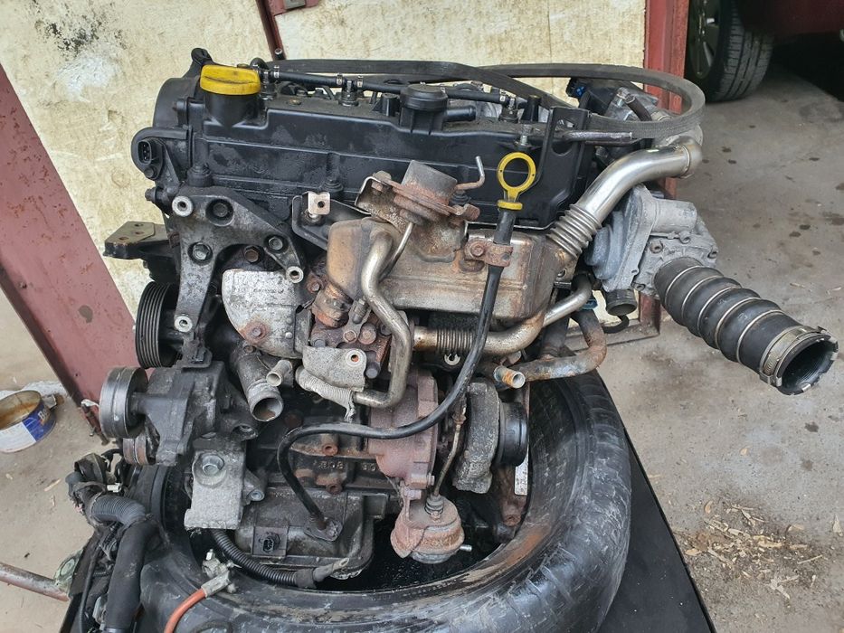 Z17DTR  Двигател на части