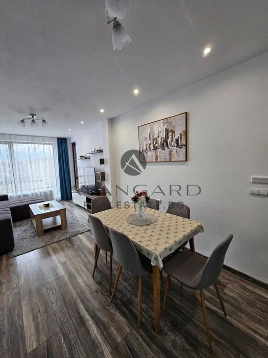 Продава се Тристаен апартамент в Пловдив, Кючук Париж - 94 кв.м за 1766 €/кв.м - Снимка #3