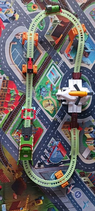 Circuit sine Thomas motorizat