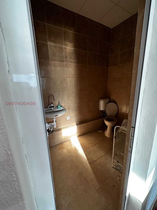 ПОД НАЕМ Магазин, склад, офис в гр. Белослав