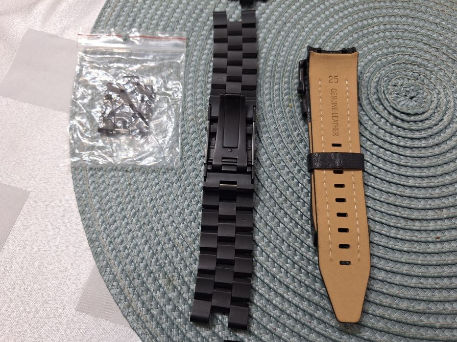 Продавам кожена каишка за Vostok Lunokhod 2 само тя остана.