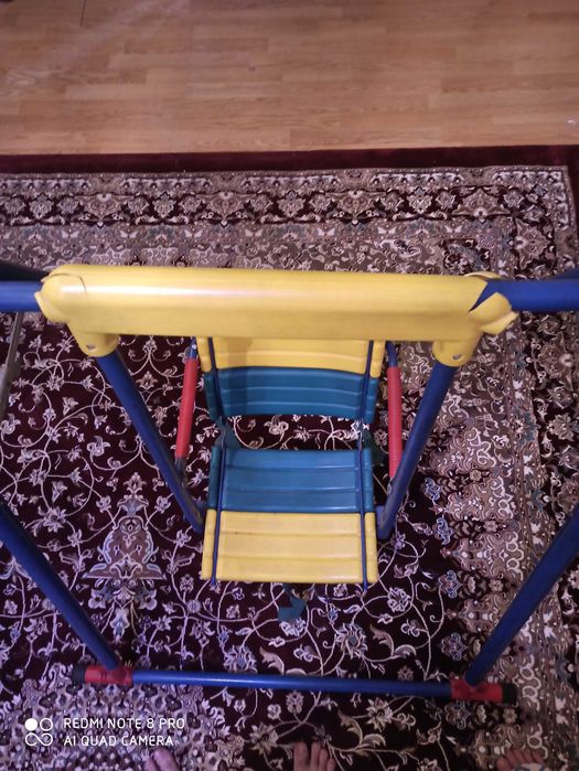 Детские качели б/у