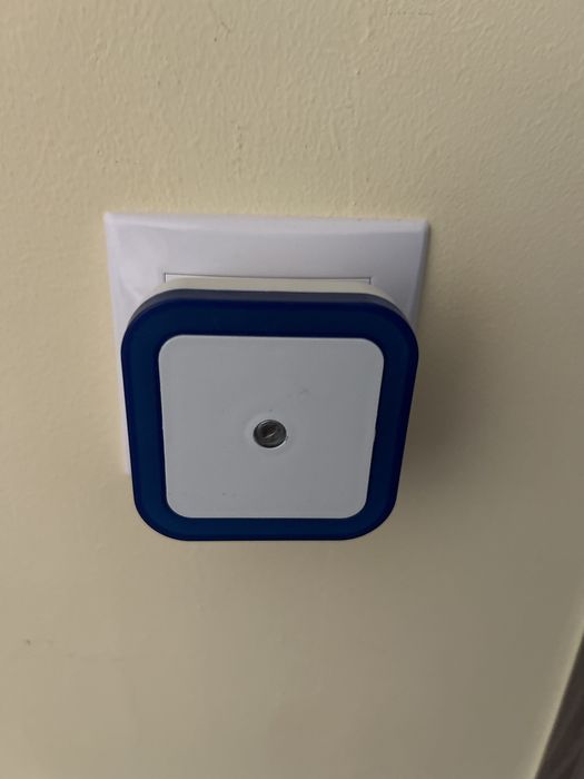 Set 2 lampi de veghe (led albastru+ galben )