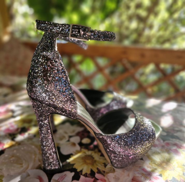 Дамски официални обувки на висок ток!!