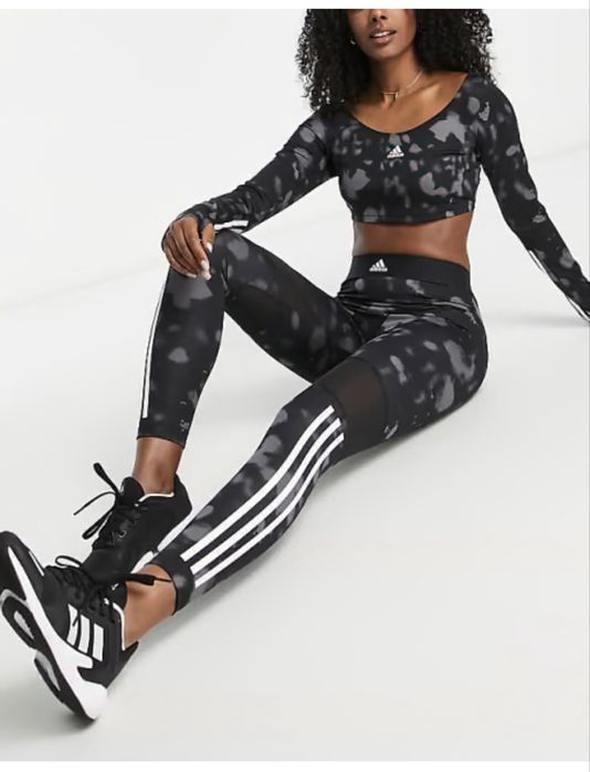 Top adidas,nou,marime L