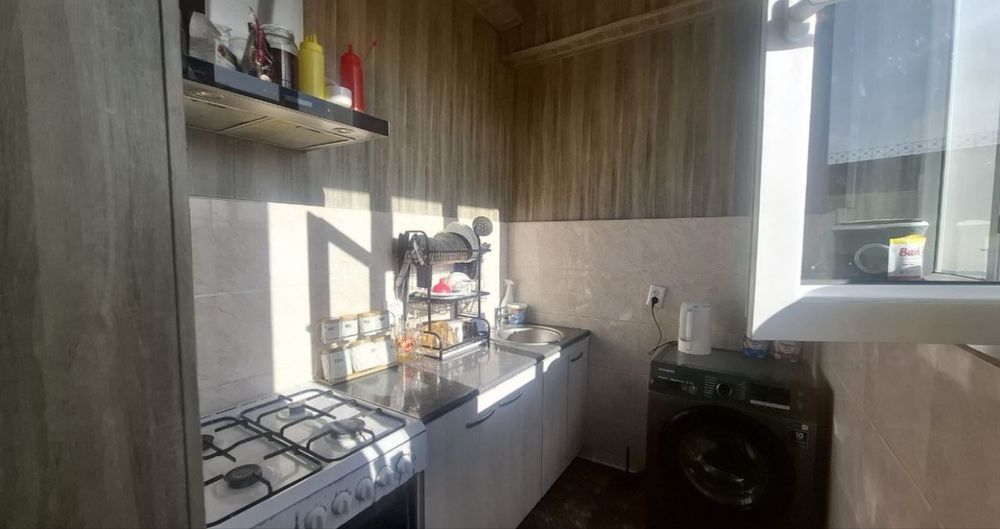 Срочна сотилади сергели 6 А метро 2 чи бекат енида