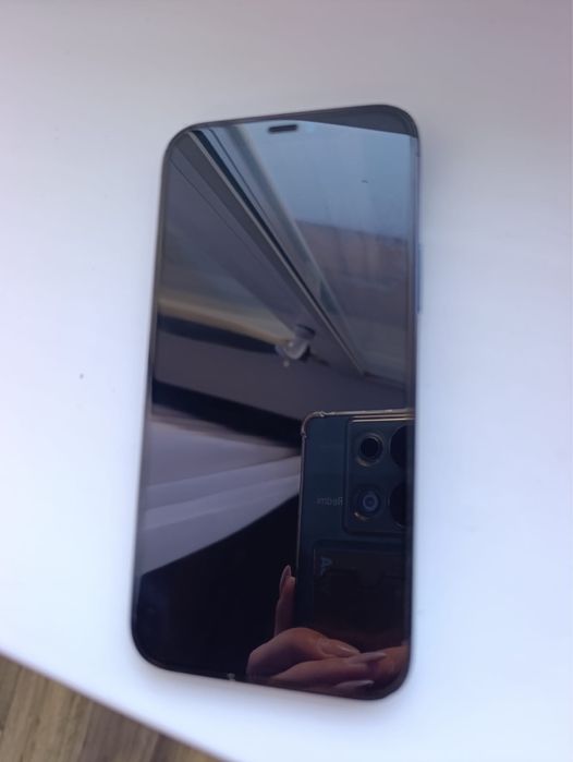 Продам Айфон 12 про