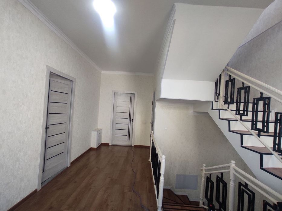 Уй сотилади 140.000$