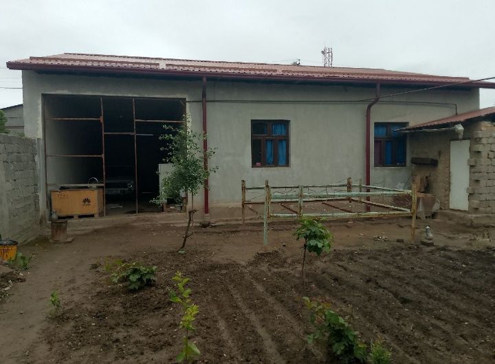 Uy sotlad zudlik blan