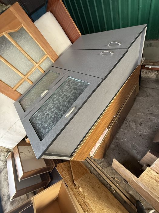 Продам мебел бу и двери