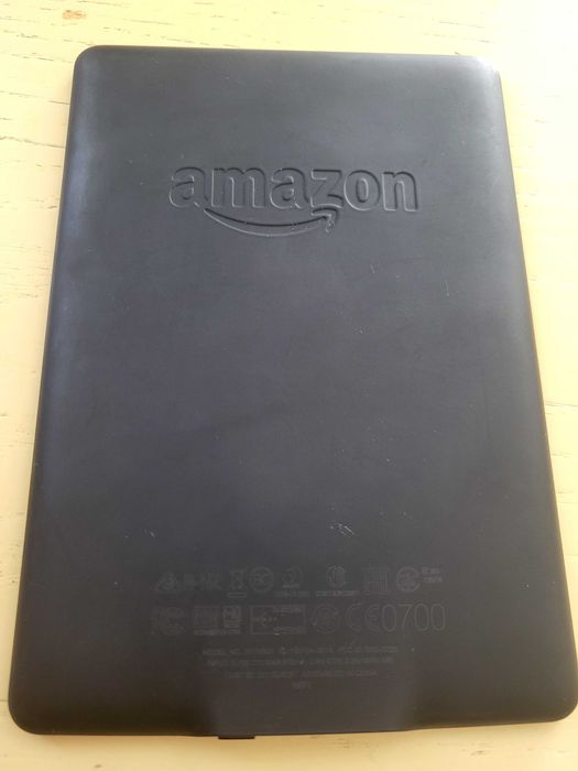 Kindle 7мо поколение с подсветка. Цената е без коментар!