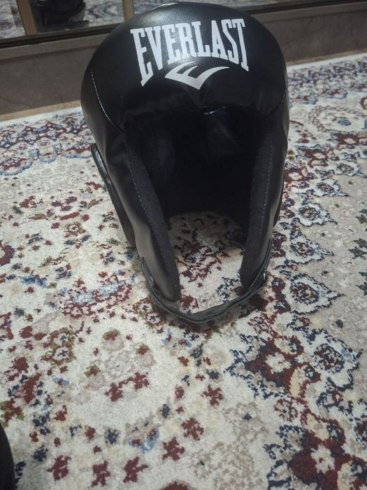 Boks va kig boks uchun shlem