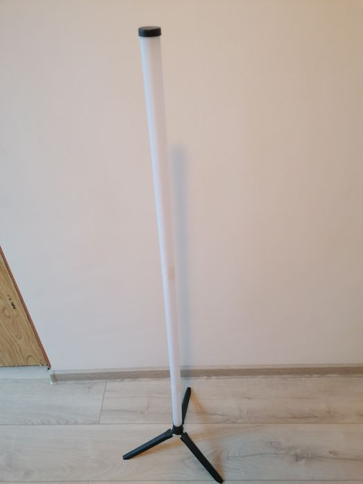 Lampa led diverse culori