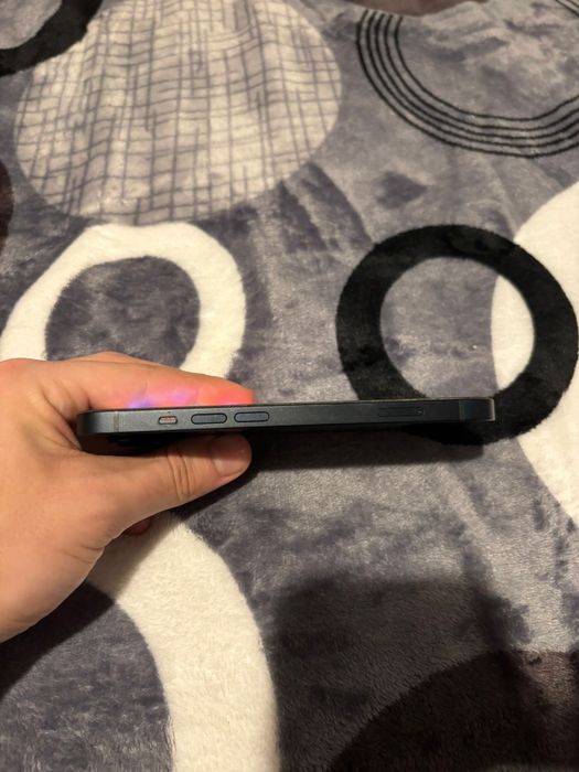 Iphone 14, capacitate 128 Gb