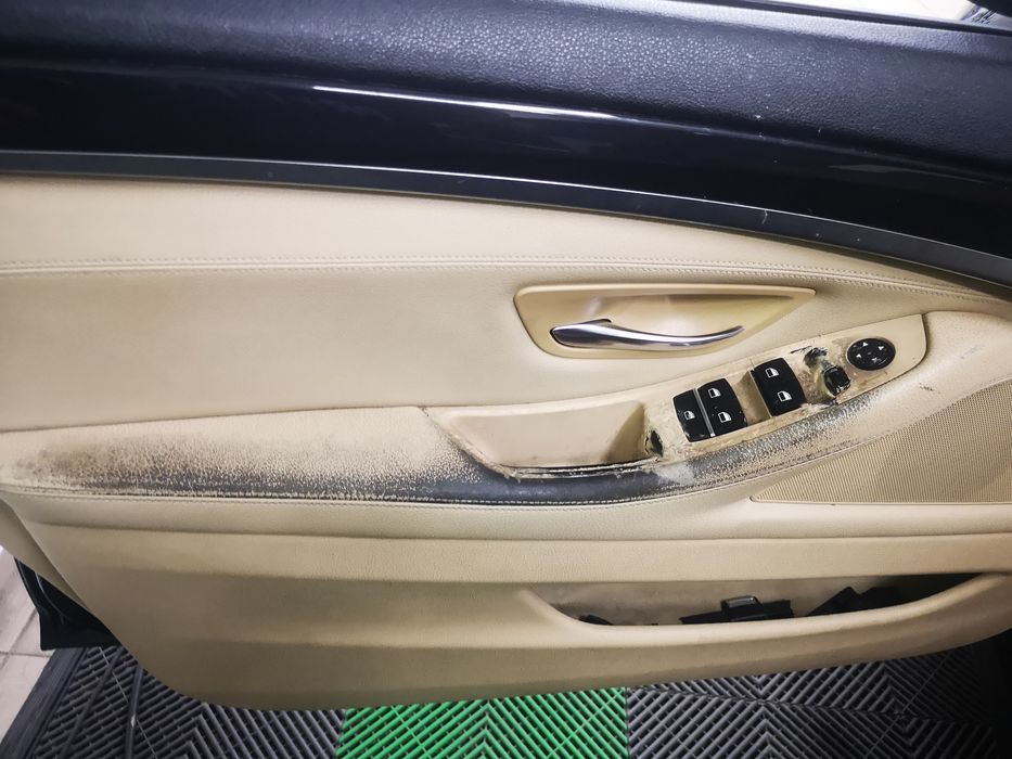 Vopsea Reconditionare Scaune Audi a1 a2 a3 a4 a5 a6 a7 a8 q3 q5 q7 q8