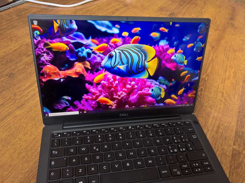 13.3" DELL XPS 7390, i5-10210U, 8GB, 128GB NVMe, лицензиран Windows