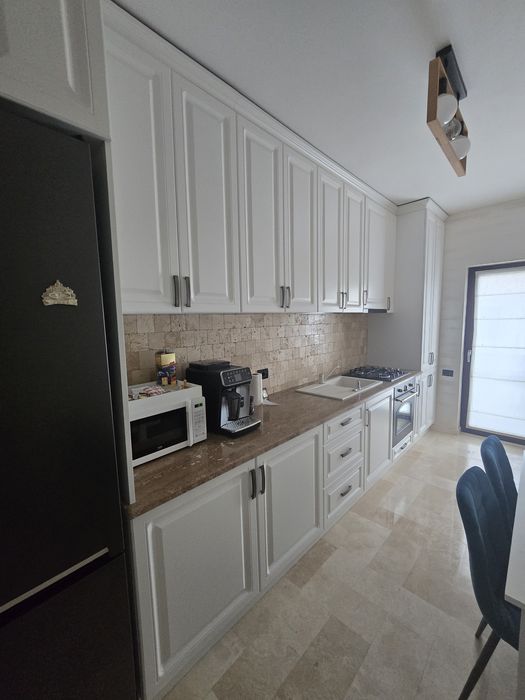Vand apartament cu doua camere
