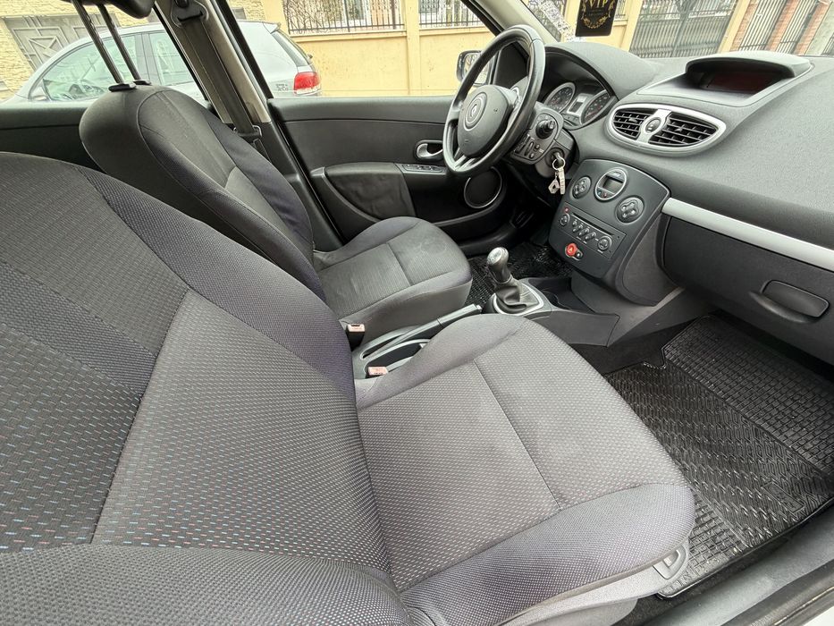 Renault Clio 1.5L Dci (Diesel)75Cp65.000Km Model Prestige Climatronic