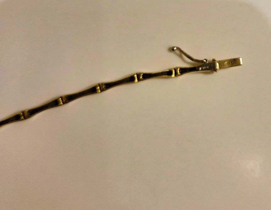 Дамска гривна жълто злато и брилянти