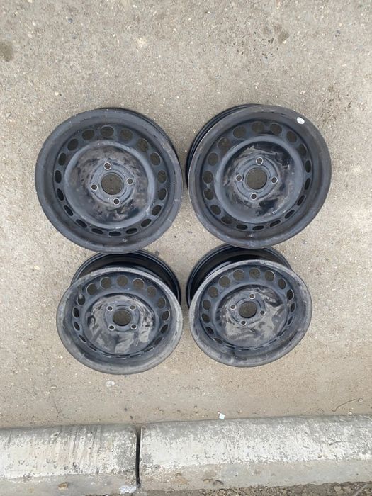 Продается диски с колпаками