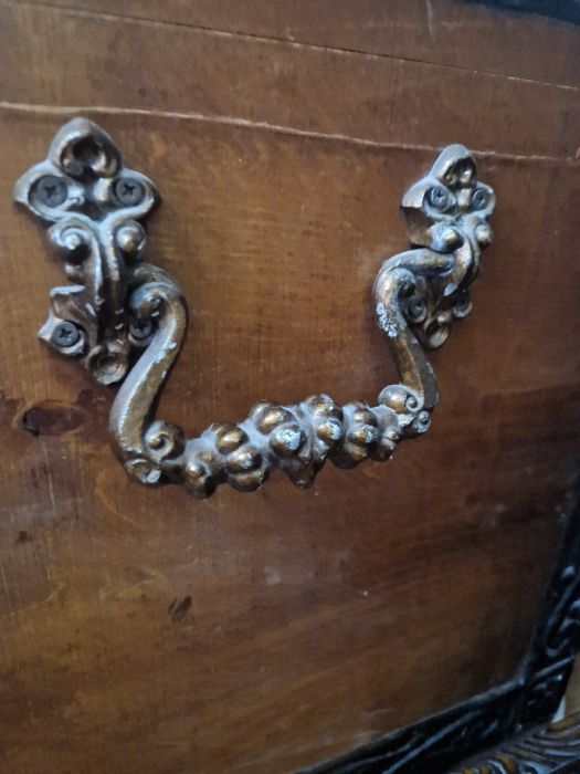 Сундук,   сандык