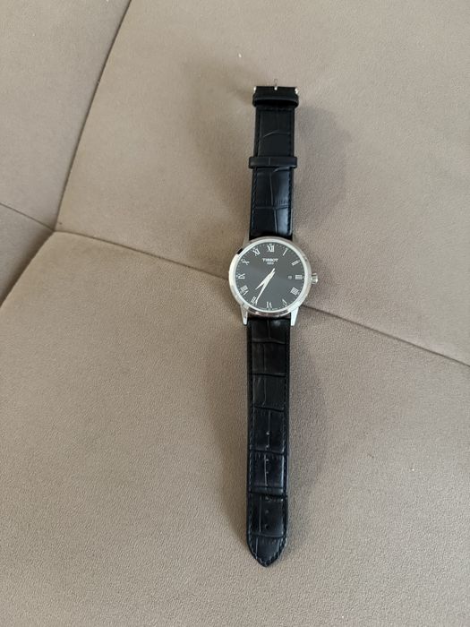 Продам часы Tissot