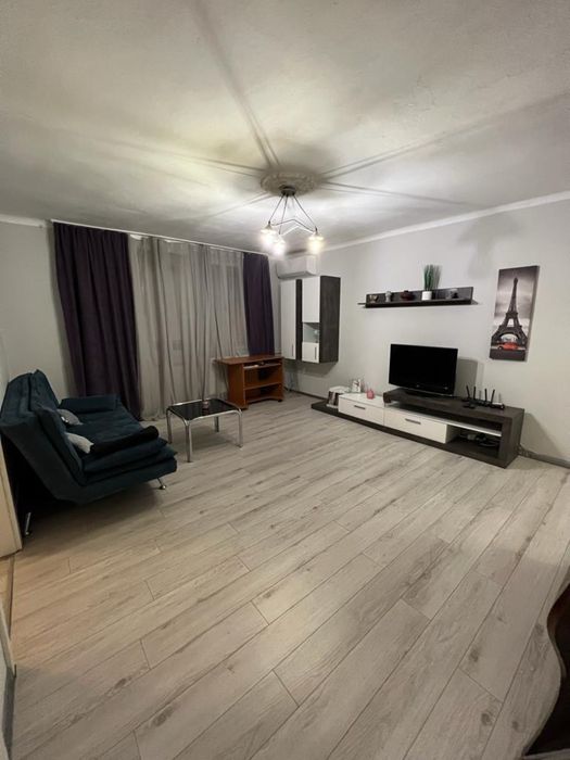 Inchiriez ap 2 cam central langa Universitatea de Vest si Politehnica