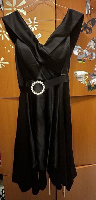 Rochie eleganta, decoltata